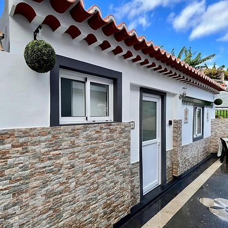 Modern Minimalist Studio With Essential Comfort Funchal  Bagian luar foto
